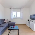 Elena&lana Apartman