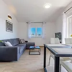 Elena&lana Apartman