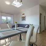 Elena&lana Apartman