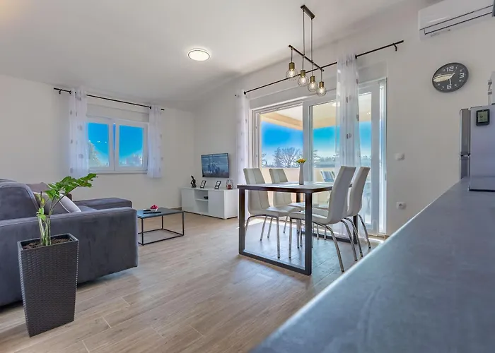 דירה Elena&lana *